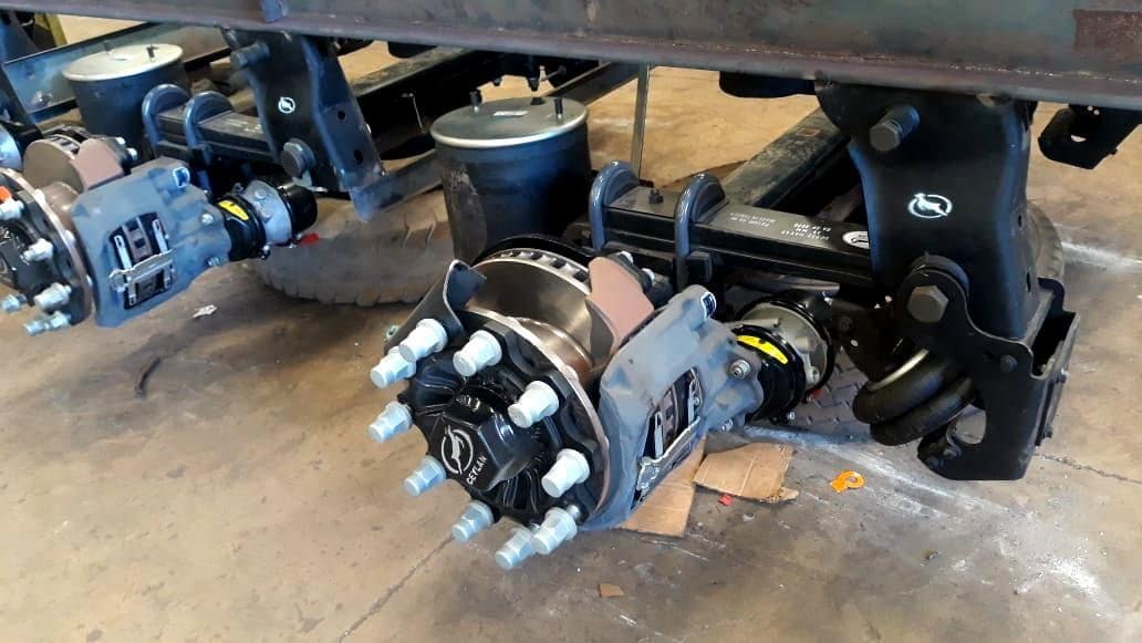 Châssis et essieux, fabrication d’une unité neuve